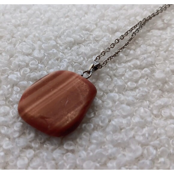 Vintage Natural Stone Bear Paw Pendant Necklace 18 in Silvertone Chain - Picture 6 of 11